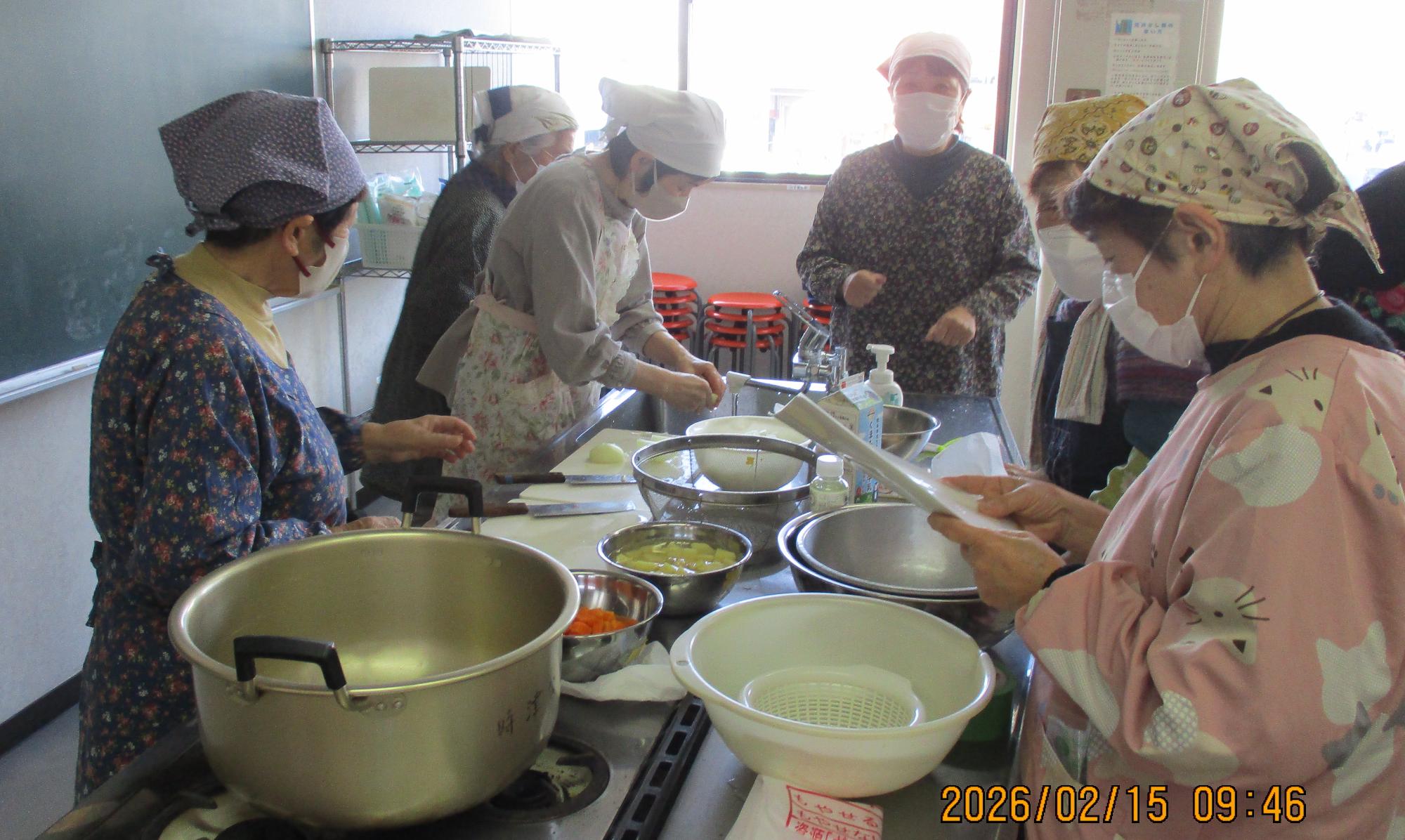 調理の様子（シチュー）